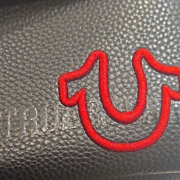 True Religion Quadry Horseshoe Logo Dopp Bag - Picture 7 of 7